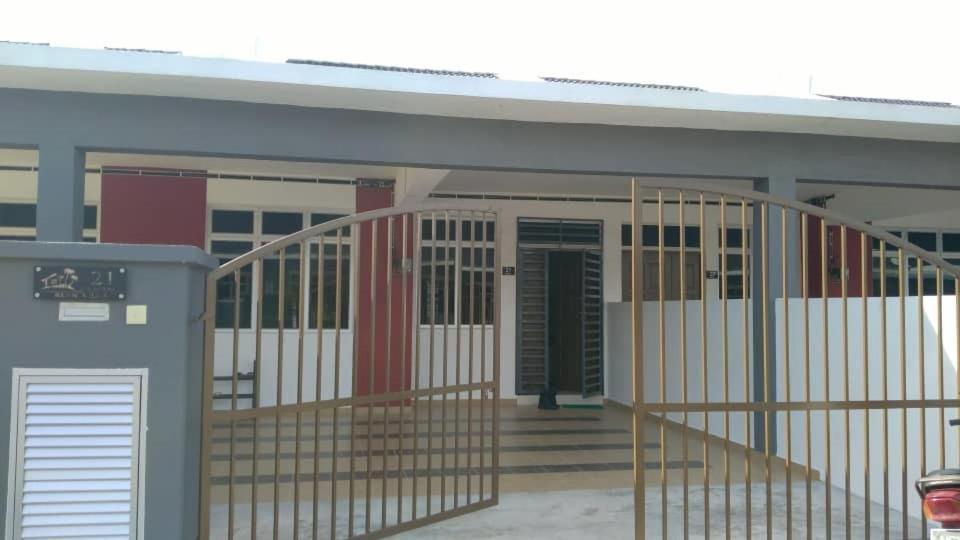 Reenvillahomestayportdickson Port Dickson Exterior photo